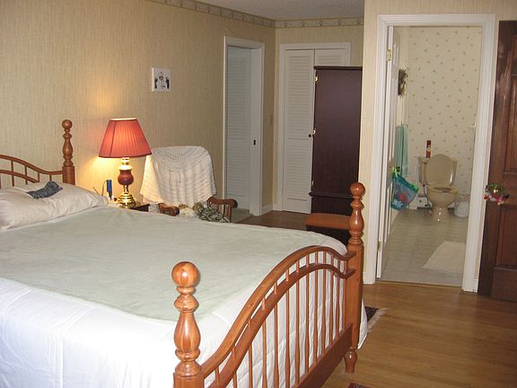5th image of 12 Morningside Dr