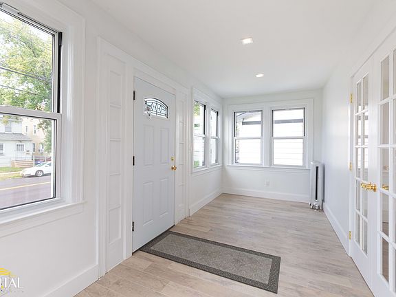 3rd image of 186-16 Mangin Ave #1FAM