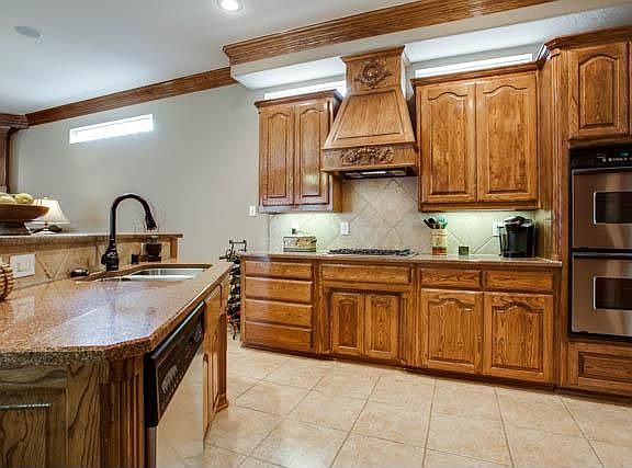 5th image of 29 Misty Pond Dr