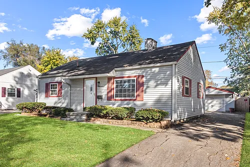 2233 Saint Paul St Photo 1