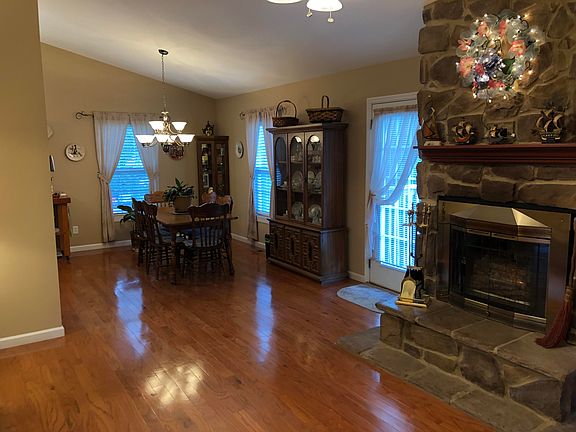 4th image of 4308 Foothills Dr