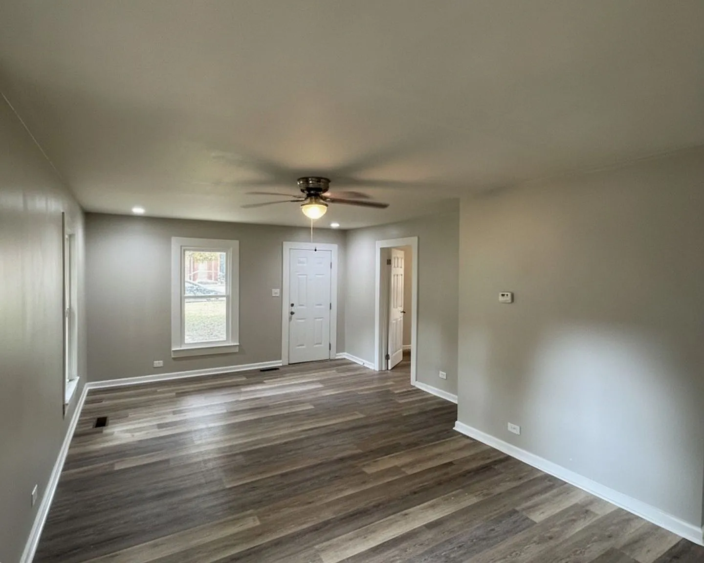 548 Hike Avenue - 1 — Photo 3