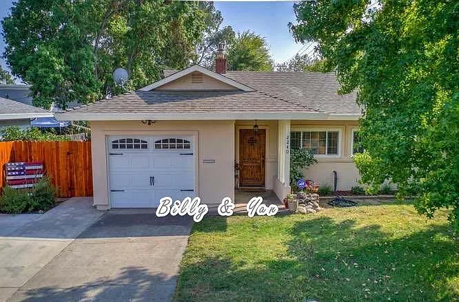 2240 El Camino Ave — Photo 2