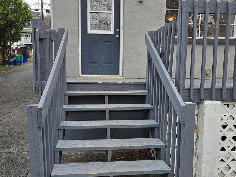85 Front St #2 — Photo 3