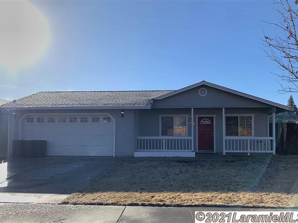 1st image of 710 Pearl Cir