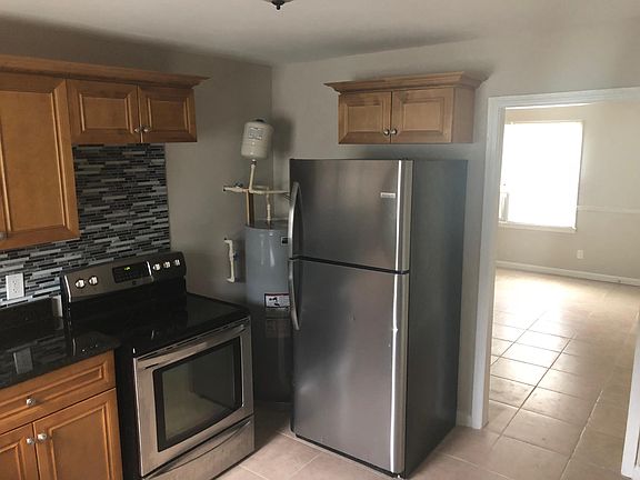 2nd image of 614 N College Dr