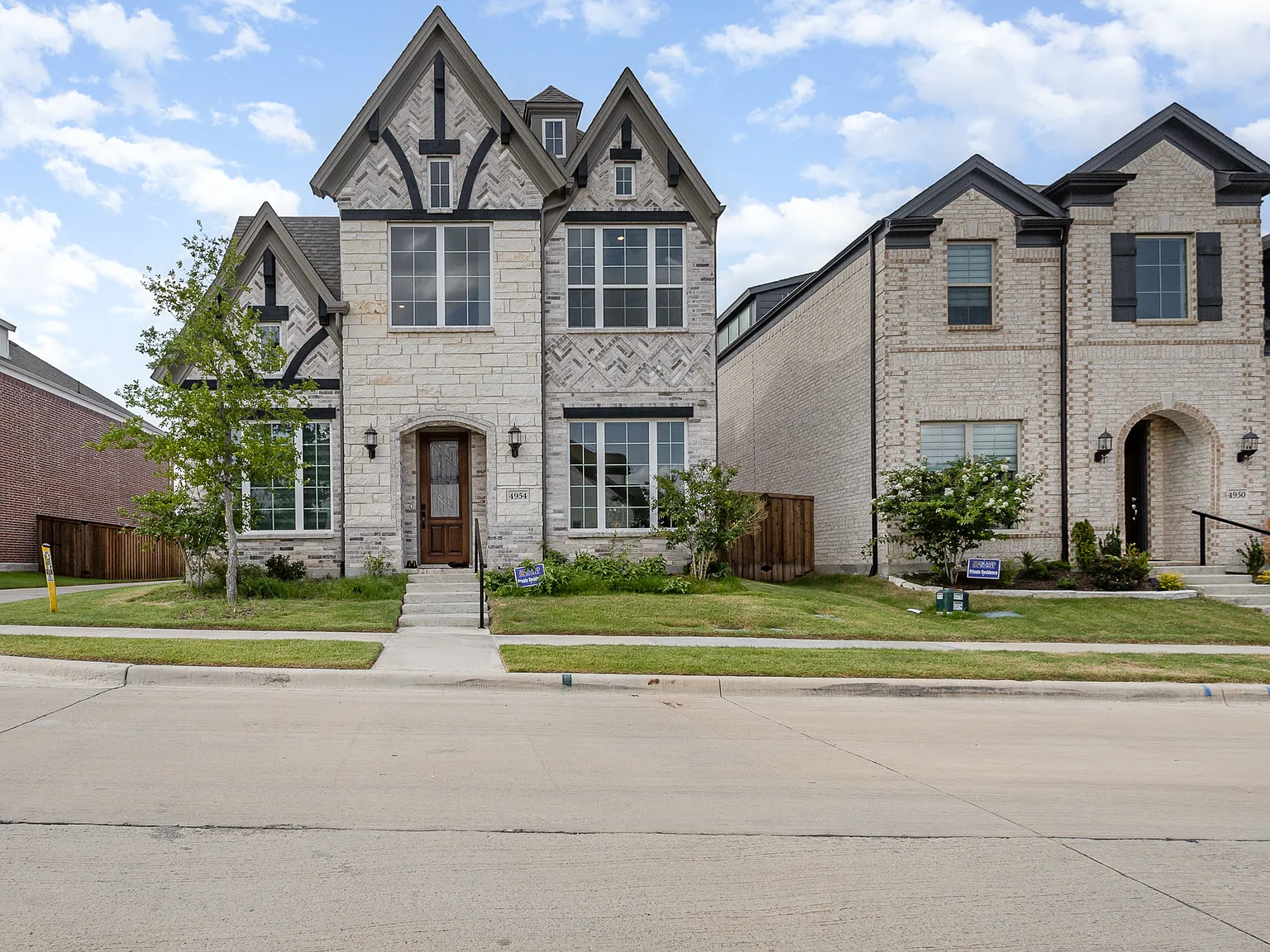 4 bed, 3.5 bath, 3507 sqft, $3,699 — Photo 2