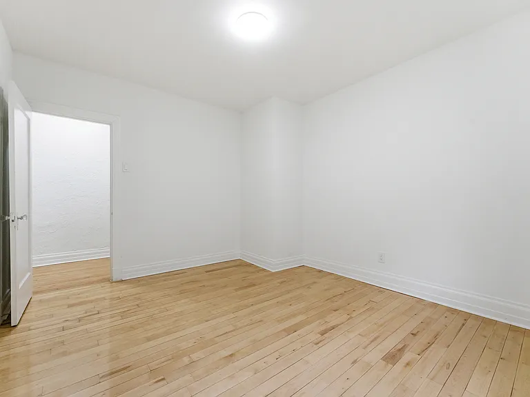 235 Cooper St — Photo 14