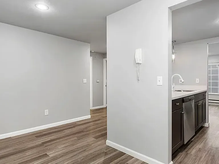 1158 N 91st St — Photo 34