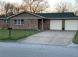1121 Harrison Ln, Hurst, TX 76053
