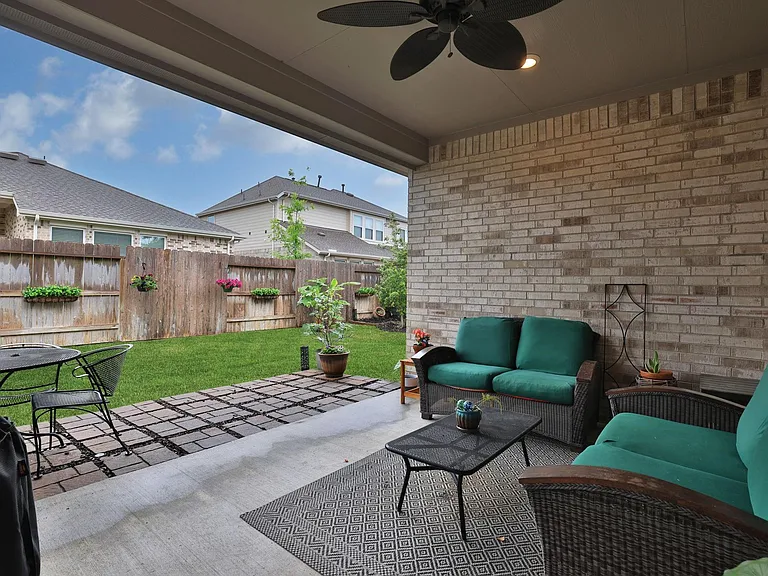 18323 Tiger Flowers Dr — Photo 40