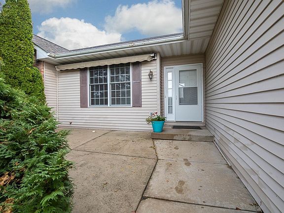 2nd image of 1312 Bliss St