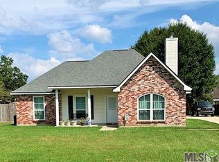 30448 Jo Ann Dr, Walker, LA 70785