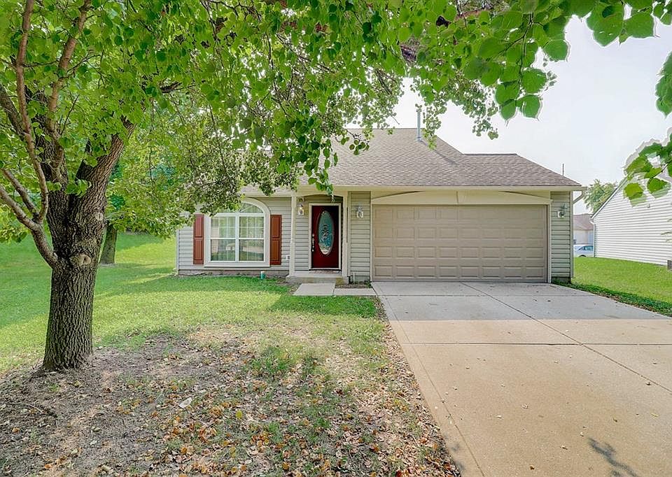 1st image of 3025 River Shore Pl