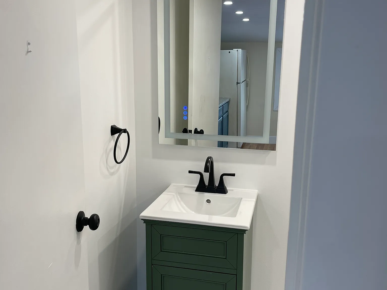 2 bed, 864 sqft, $1,800 — Photo 4