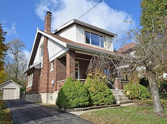2nd image of 1626 N Argyle Pl