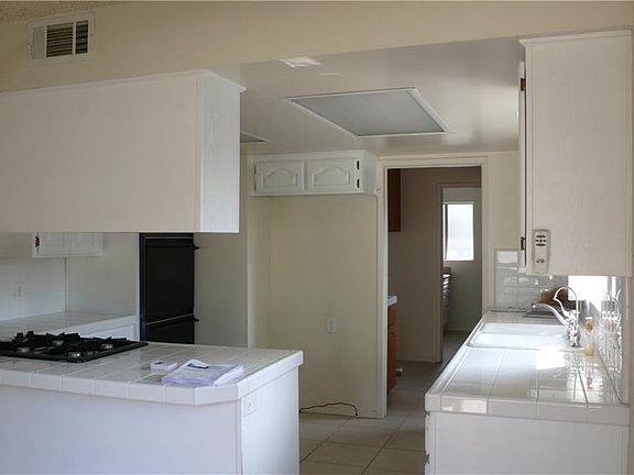 4th image of 8839 Longden Ave