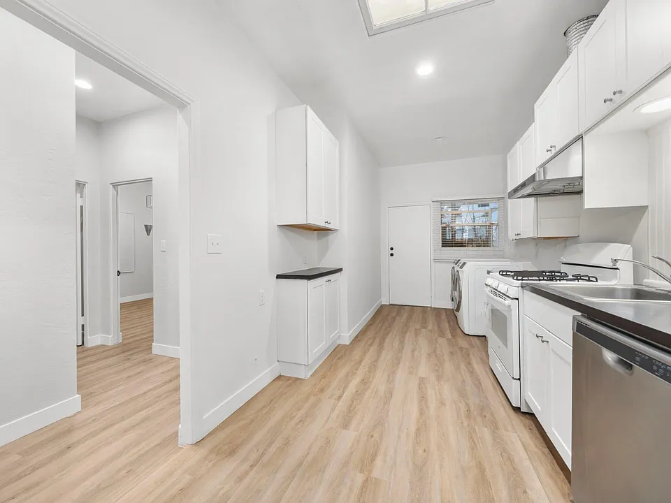342 1/2 Pasadena Ave