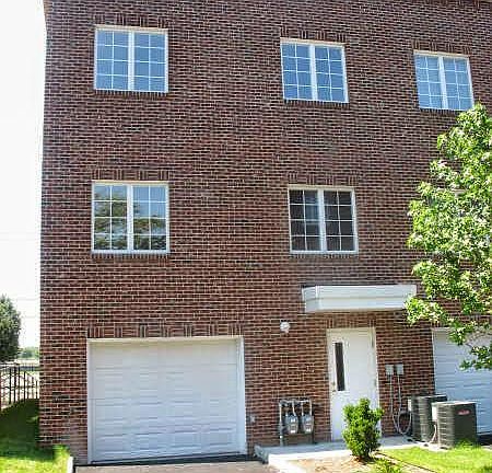2nd image of 282 Johnston Ave #2