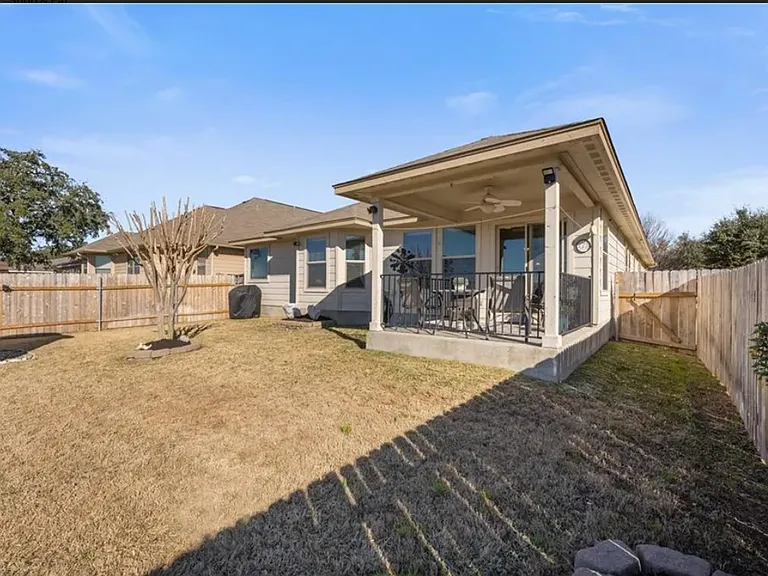 255 Drystone Trl — Photo 15