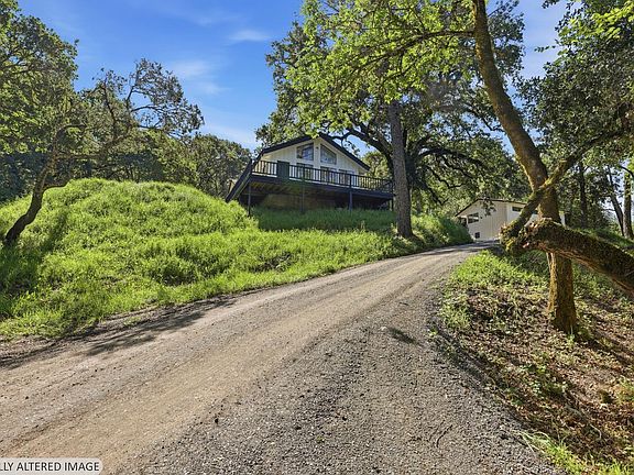 3rd image of 3700 Calistoga Road