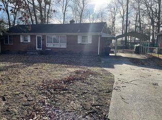 801 Lynnwood Dr, Burlington, NC 27215