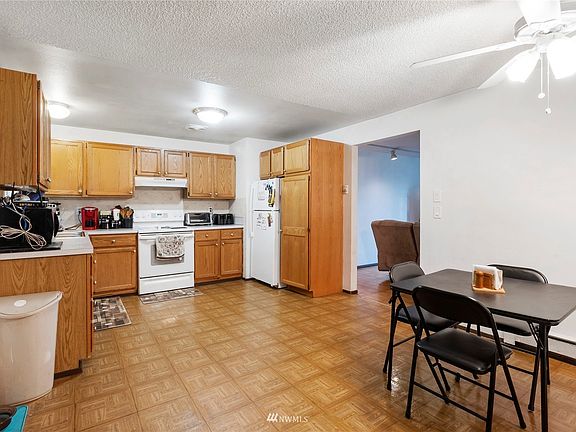 4th image of 17009 5th Avenue Ct E