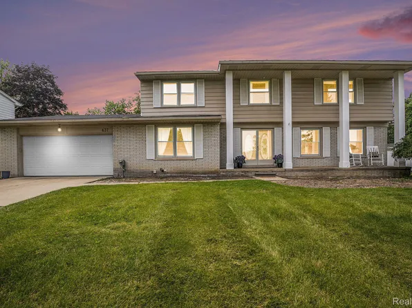 437 Thomas Ln, Grand Blanc, MI 48439