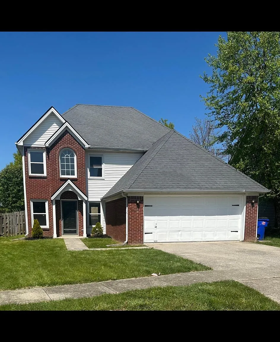 3 bed, 2.5 bath, 1831 sqft, $2,095 — Photo 1