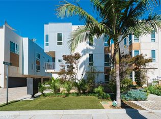 5627 W Observation Ln, Los Angeles, CA 90028