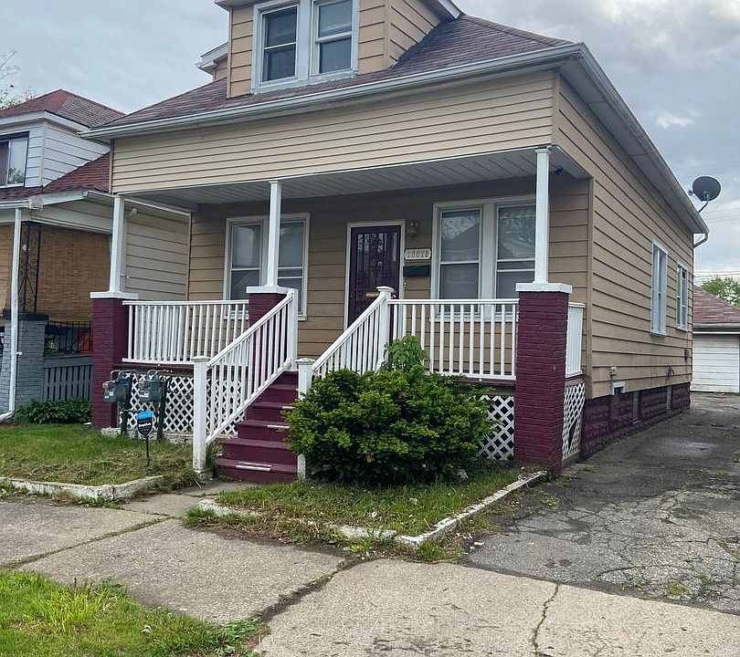 1st image of 13929 Arlington Ave #2