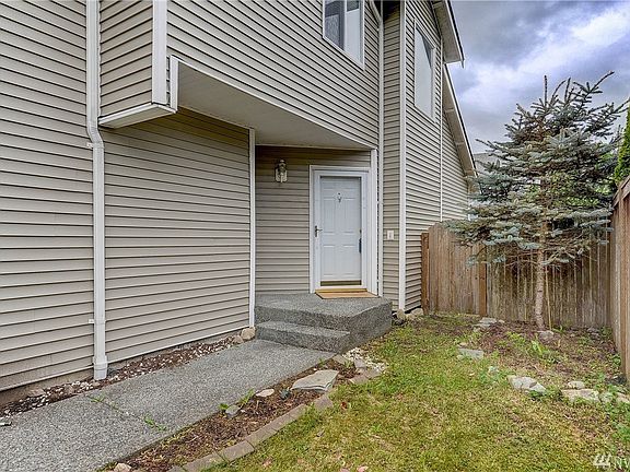 2nd image of 20 96th Ave SE