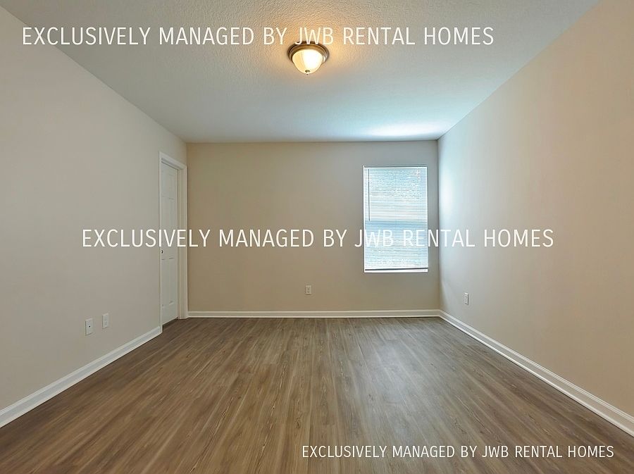 2nd image of 6883 Lake Mist Ln