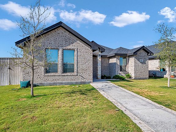 3rd image of 3741 Alnwick Dr