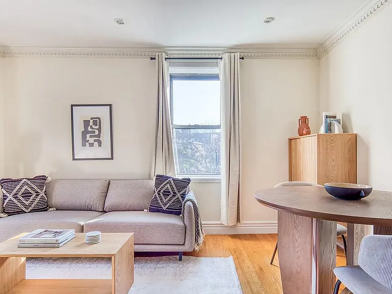 535 Hudson St #2A — Photo 5