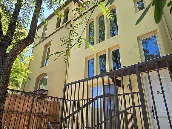 4th image of 23121 Sherman Way #502