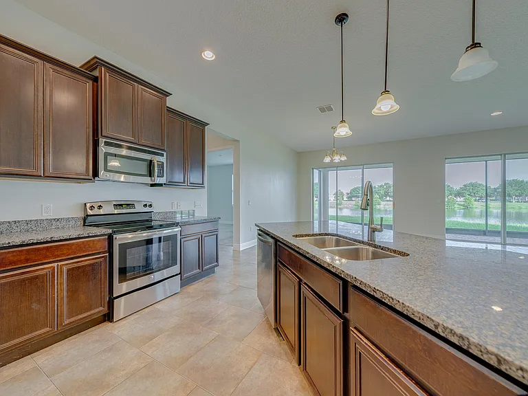 3723 Paradiso Cir — Photo 14