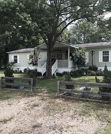 2nd image of 31120 Horseshoe Rd