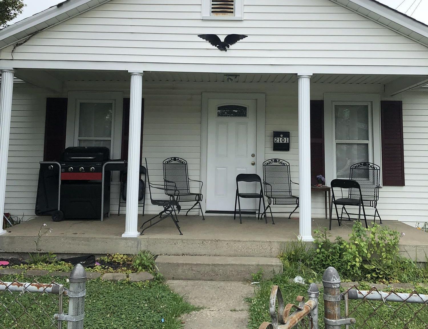 2101 Upper Hunters Trce, Louisville, KY 40216 Zillow