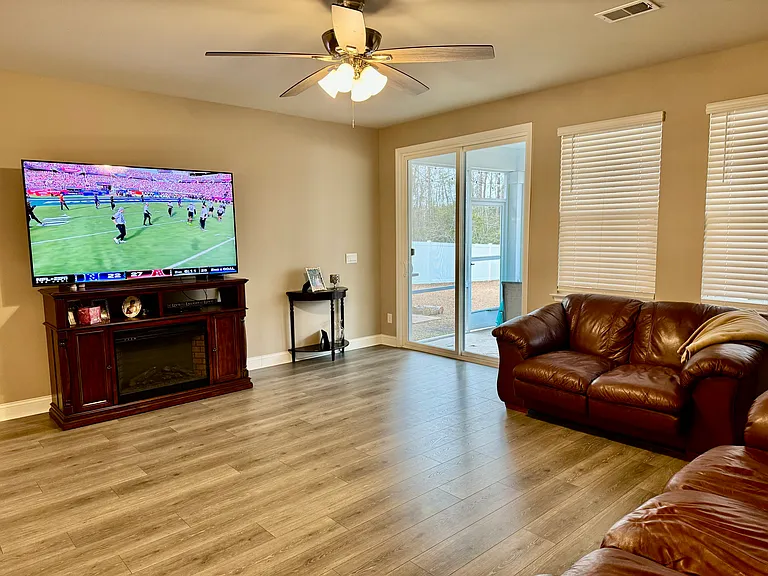 402 Calhoun Falls Dr — Photo 6