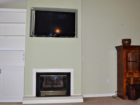 3rd image of 106 Carriage Hills Dr