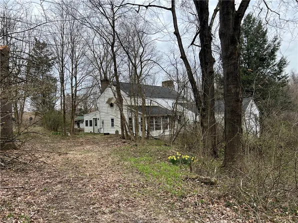 762 Bocktown Cork Rd, Clinton, PA 15026