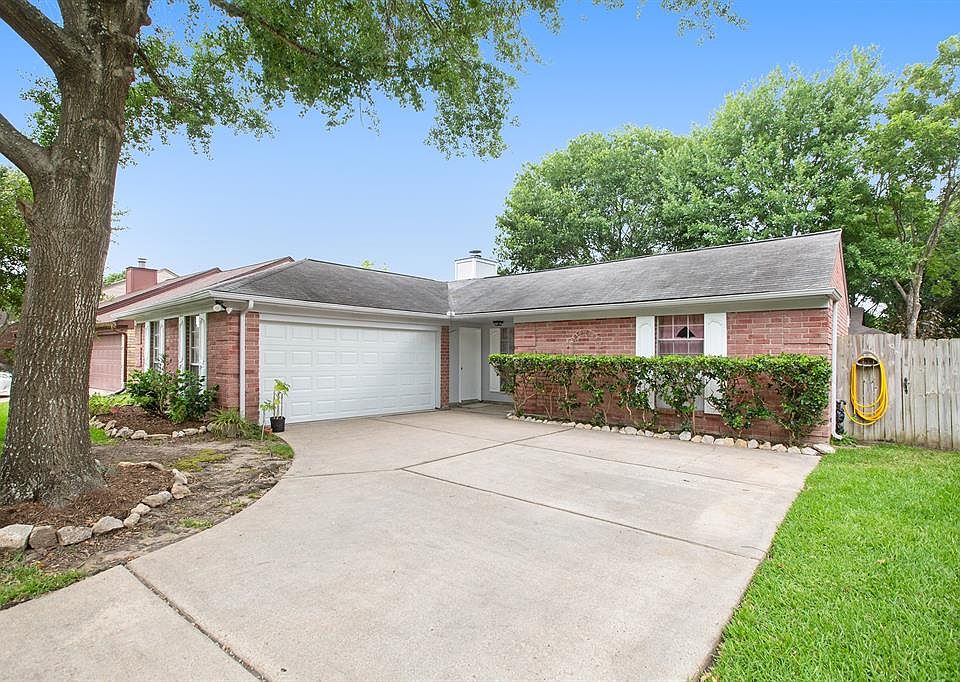 1st image of 18110 Holly Bend Dr
