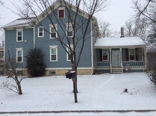 262 N Hemlock Ave, Wood Dale, IL 60191