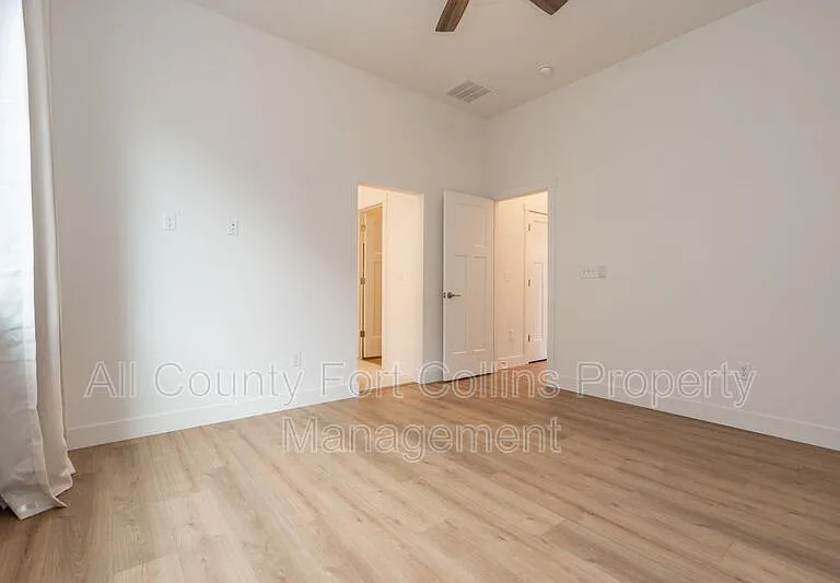 5967 Rendezvous Pkwy — Photo 16