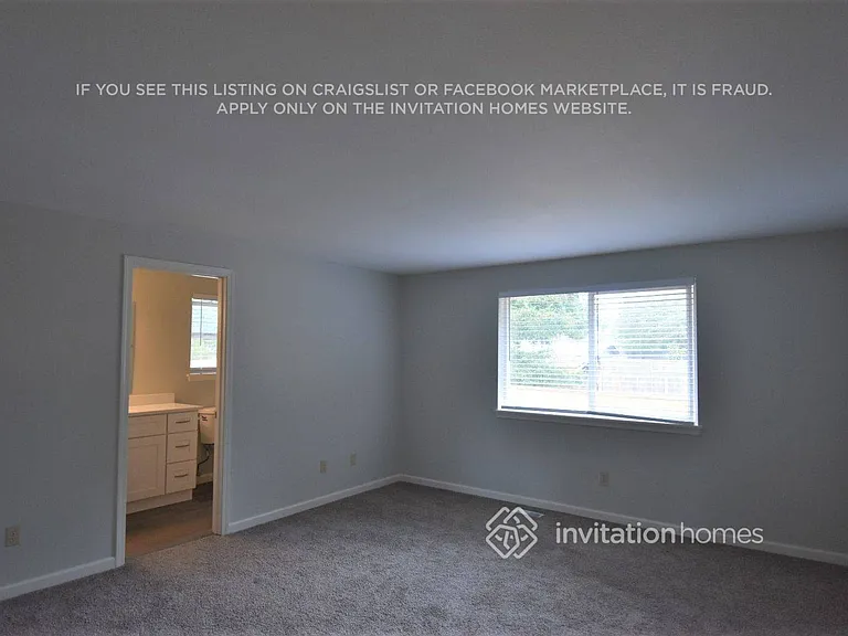 3700 Arbor Dr SE — Photo 9
