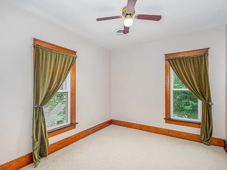 601 E Gambier St — Photo 21