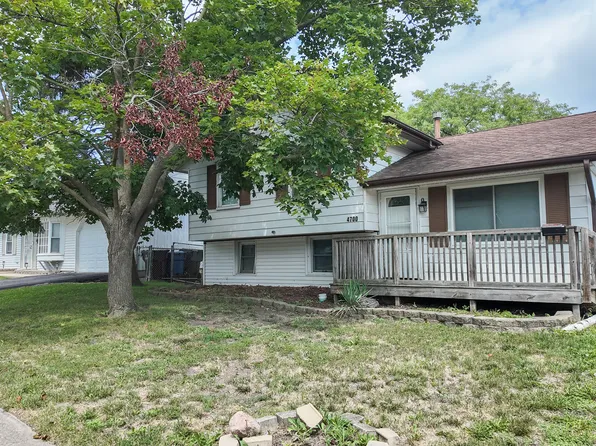 4700 Salem Ct, Richton Park, IL 60471