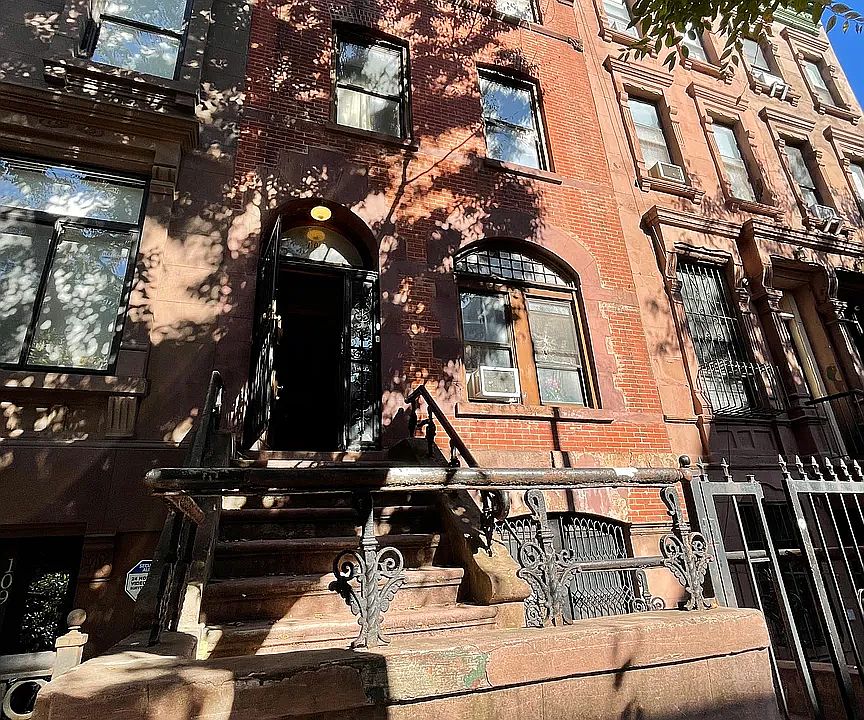 1st image of 107 W 132nd St