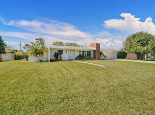 12700 SW 92nd Ave, Miami, FL 33176